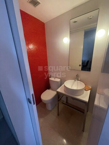 Bathroom in 3 BHK Apartment at Lodha Fiorenza, Goregaon East – for Sale