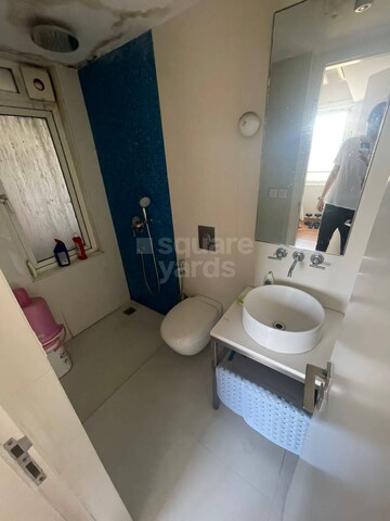 Bathroom in 3 BHK Apartment at Lodha Fiorenza, Goregaon East – for Sale