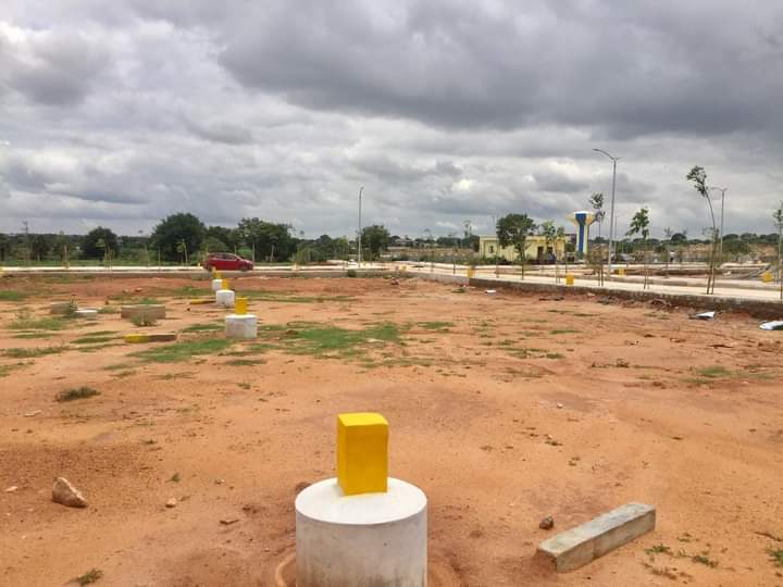 Resale 200 Sq.Yd. Plot in Manikonda Hyderabad 5521798