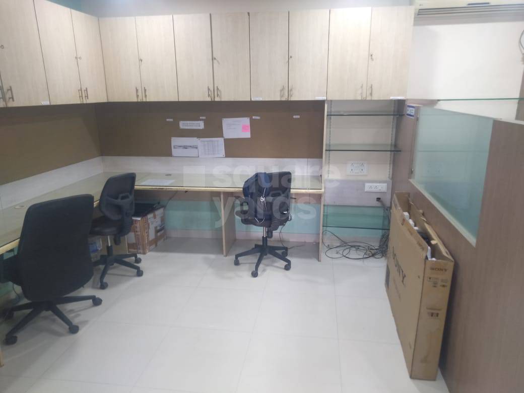 Resale Commercial Shop 525 Sq.Ft. in Mega Center, Hadapsar Pune 4595138