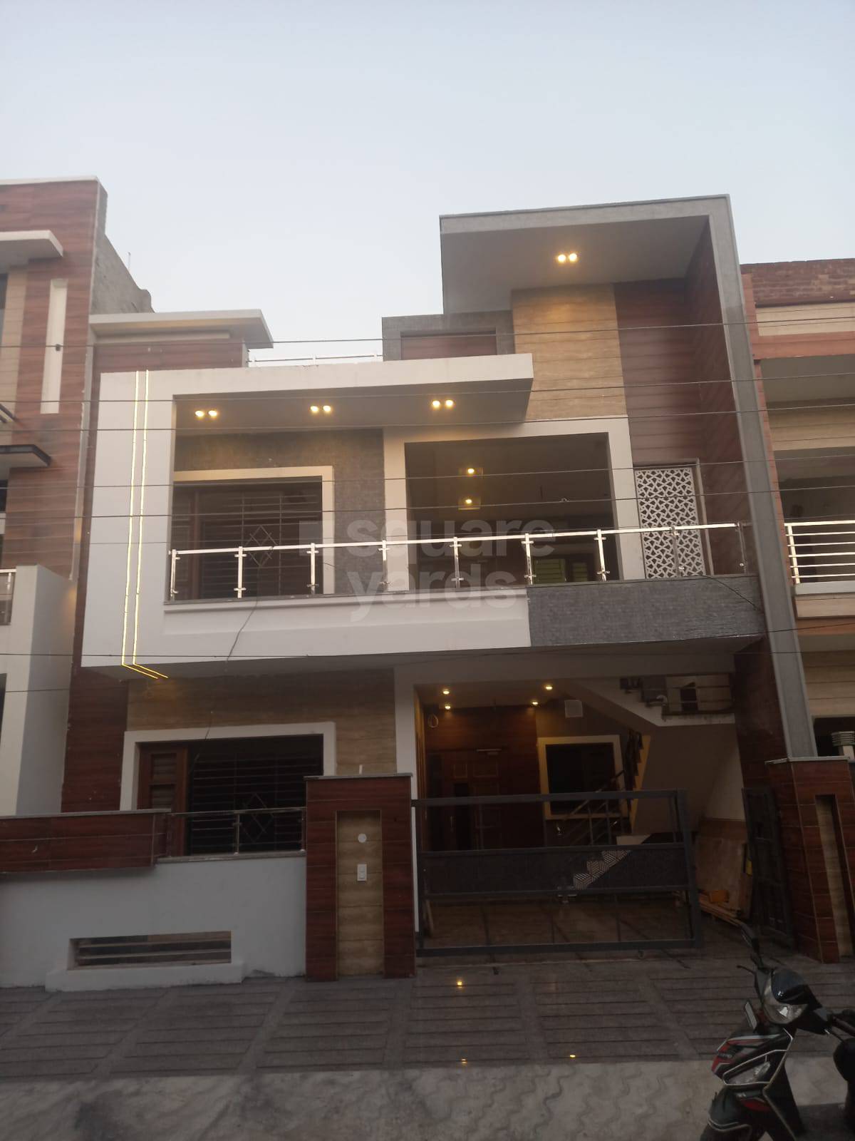 Resale 6 Bedroom 1251 Sq.Ft. Independent House in Kharar Mohali Road