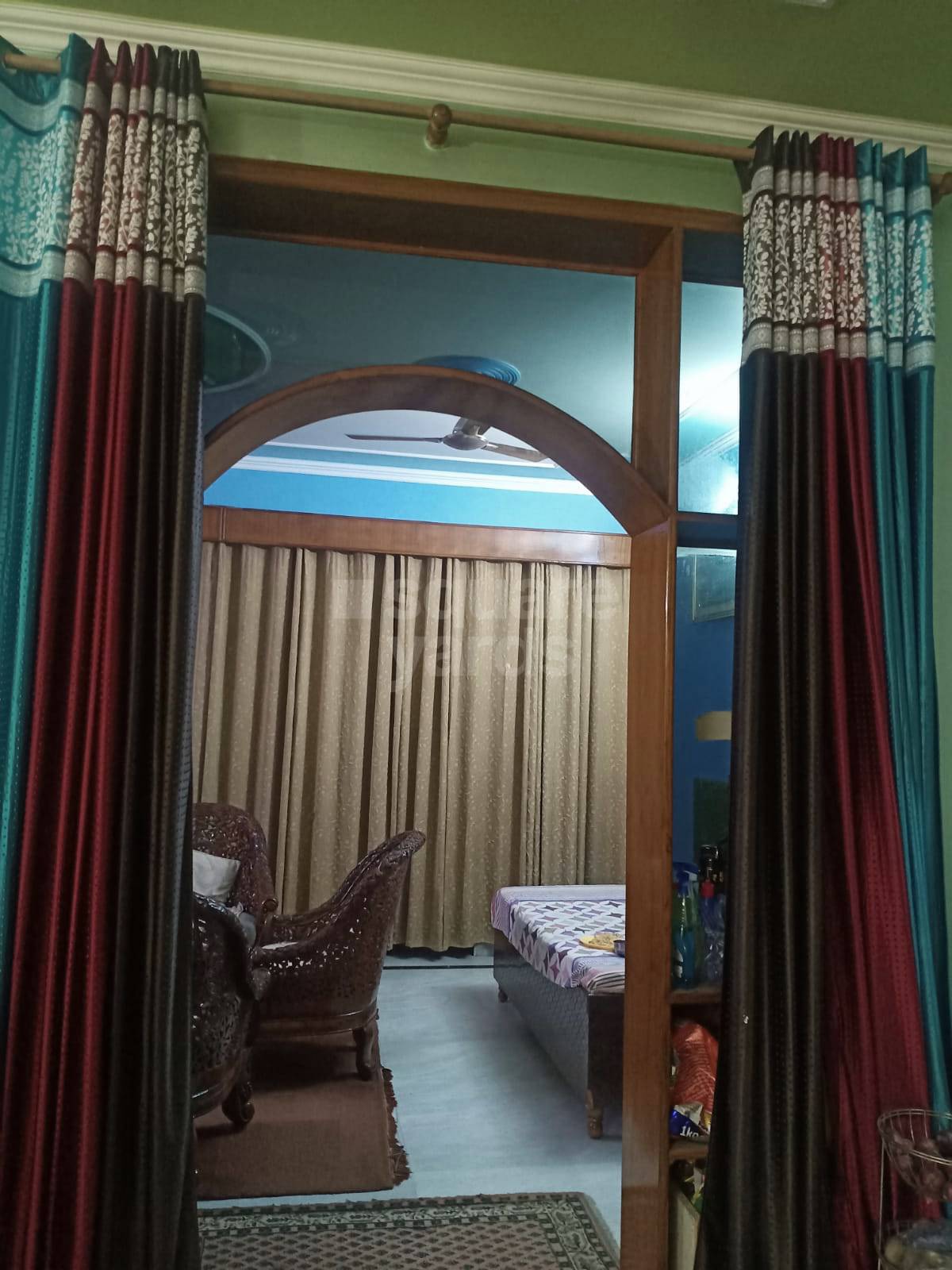 Resale 6 Bedroom 100 Sq.Mt. Independent House in Gn Sector Alpha 1