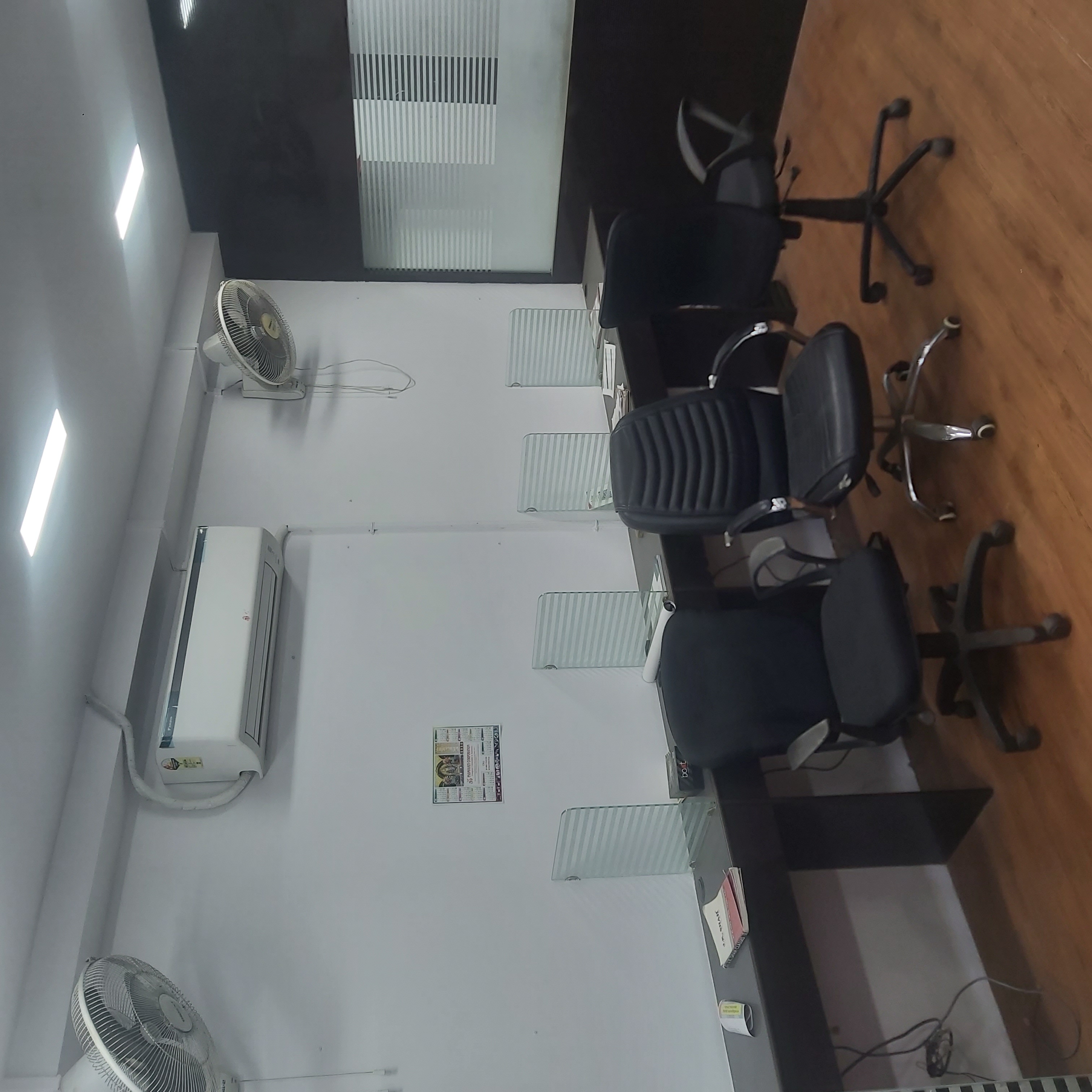 Rental Commercial Office Space 950 Sq.Ft. in Greenscape Cyber One