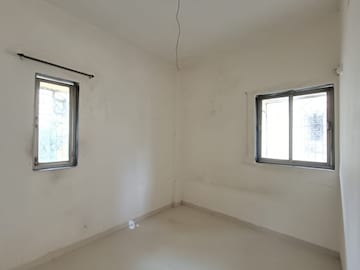 Room in 1 BHK Apartment at Seawoods – for Rent