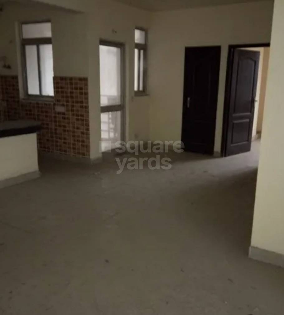 Resale 3 Bedroom 1750 Sq.Ft. Apartment in Ats Paradiso, Gn Sector Chi