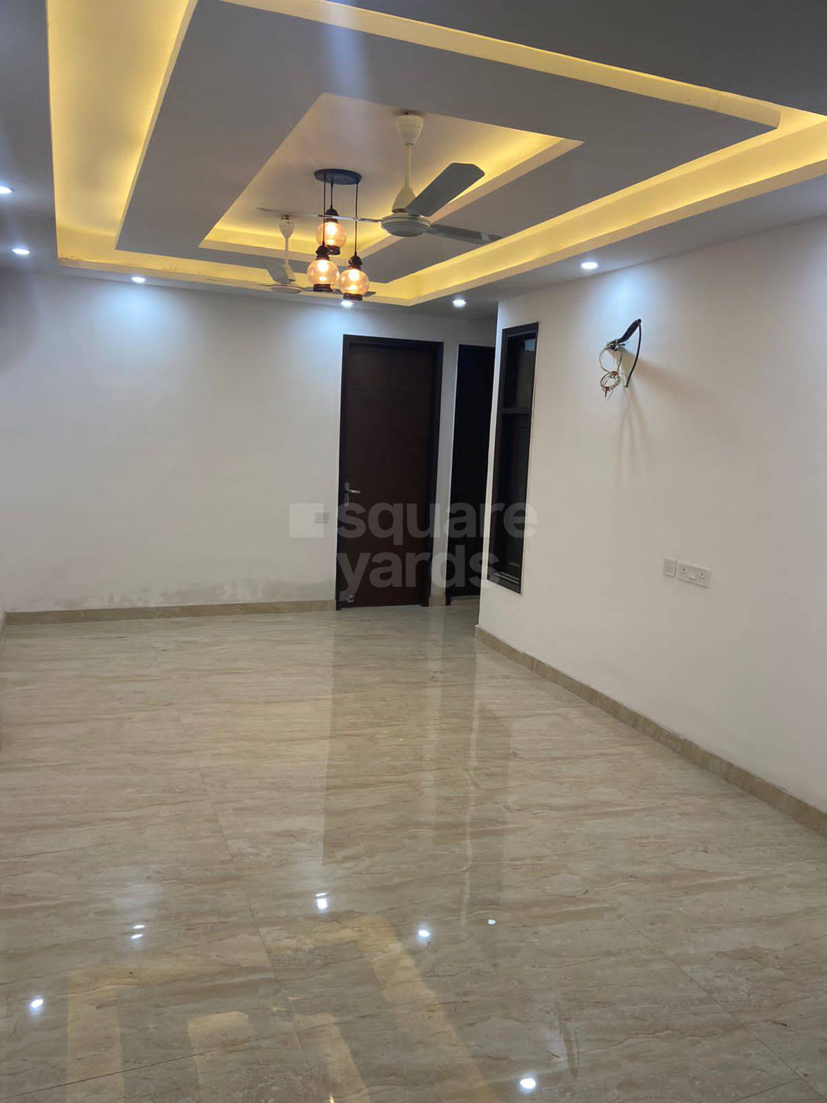 Rental 3 Bedroom 1600 Sq.Ft. Apartment in Freedom Fighters Enclave, Saket Delhi 5049364