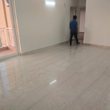 Room in 2 BHK Apartment at AIPL The Peaceful Homes, Sector 70a – for Rent