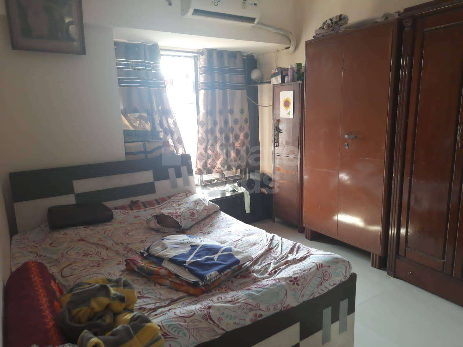 Rental 1 Bedroom 450 Sq.Ft. Apartment in Dheeraj Kaveri CHS, Malad West ...