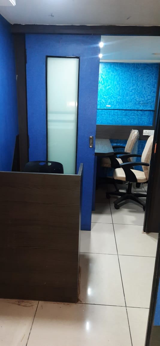 Rental Commercial Office Space 87 Sq.Ft. in Evershine Mall, Malad West