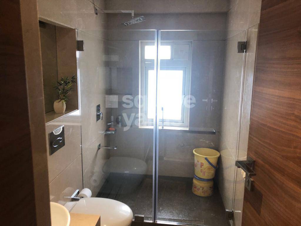 Resale 6+ Bedroom 11000 Sq.Ft. Penthouse in Kenjale Light House