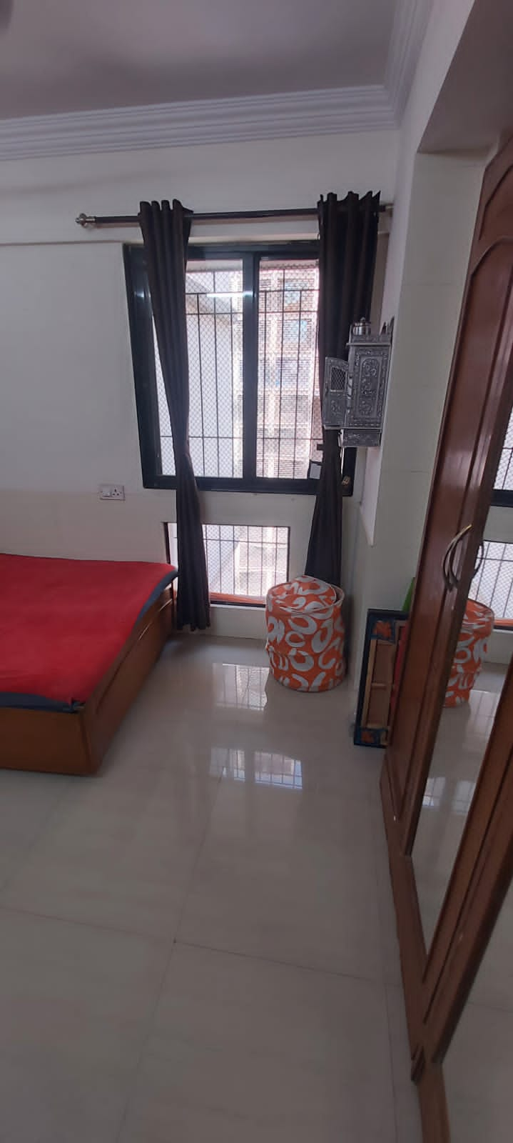 Resale 2 Bedroom 850 Sq.ft. Apartment In Unnati Woods Chs 