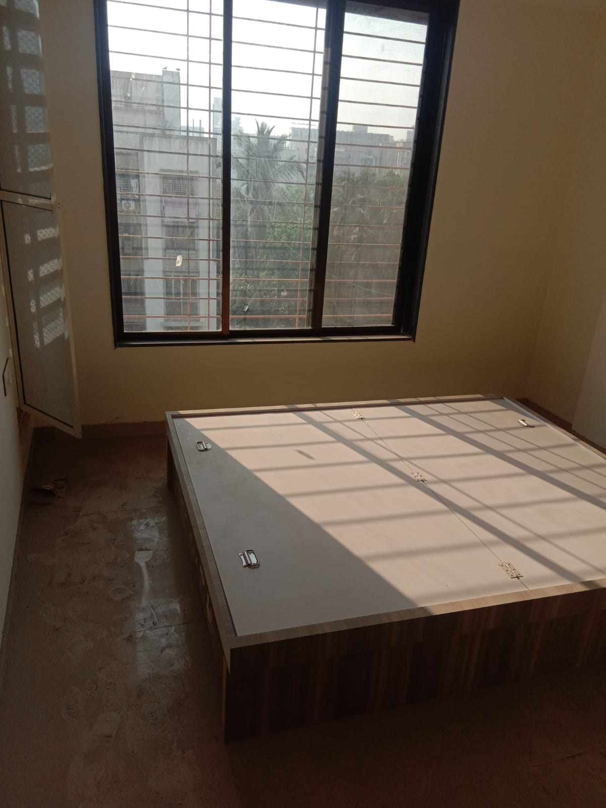 Rental 3 Bedroom 1000 Sq.Ft. Apartment in Shiv Darshan Tower Malad West