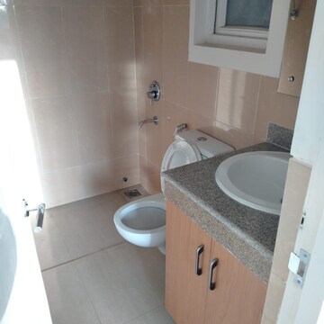 Bathroom in 3 BHK Apartment at Emaar Emerald Floors Premier, Sector 65 – for Rent
