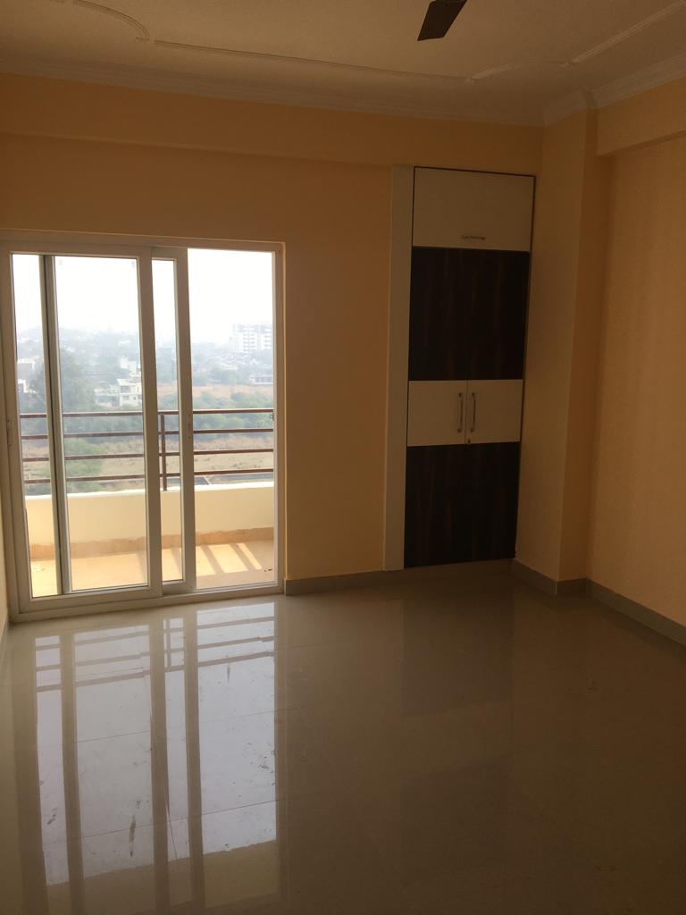 Rental 2 Bedroom 1400 Sq.Ft. Apartment in Chinhat Lucknow 4649459