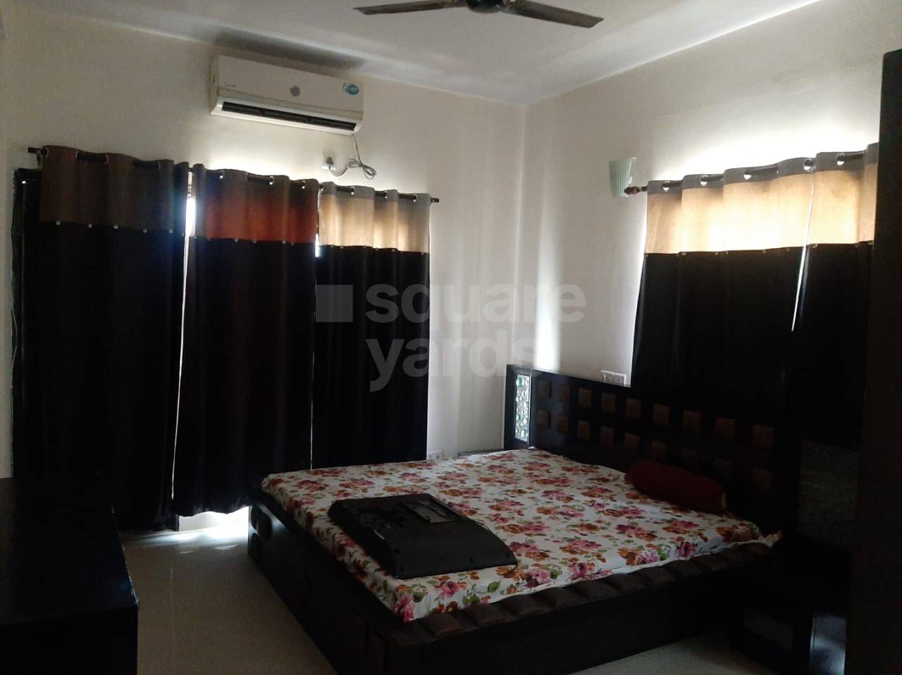 Rental 2 Bedroom 60 Sq.Mt. Independent House in Solutrean Delta City