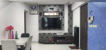 Bedroom in 3 BHK Apartment at Sheth Avalon, Majiwada – for Rent