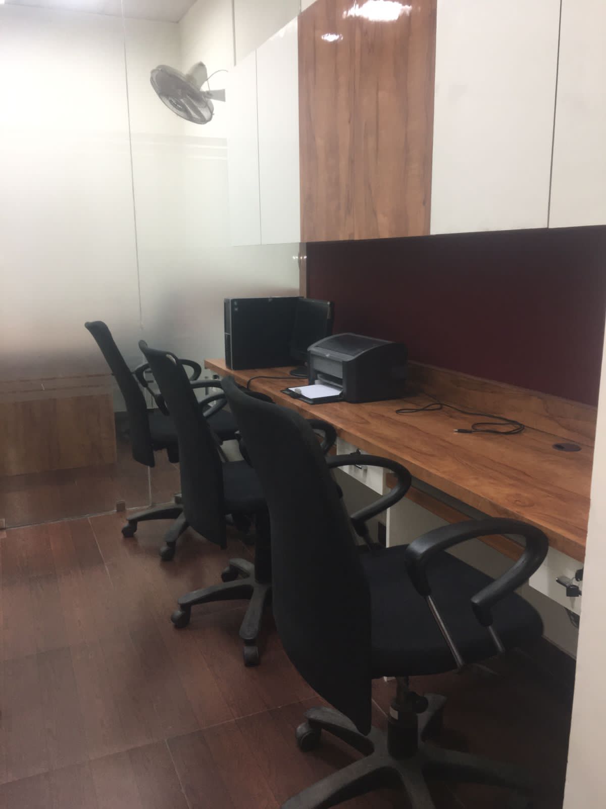 Rental Commercial Office Space 1000 Sq.Ft. in Pearls Omaxe Tower