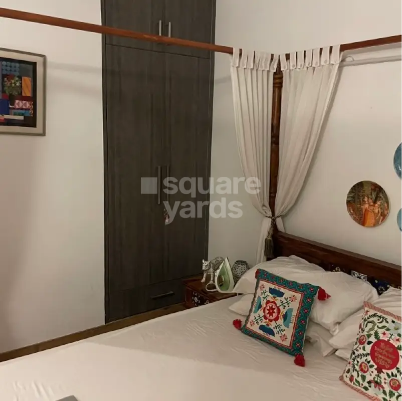 3 BHK + Servant Room Apartment For Rent in Ireo Uptown
