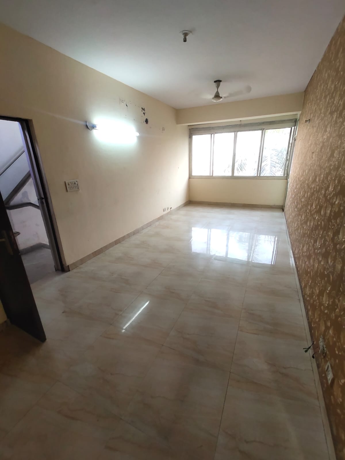 Rental 2 Bedroom 850 Sq.Ft. Apartment in Meena Apartments, Ip Extension