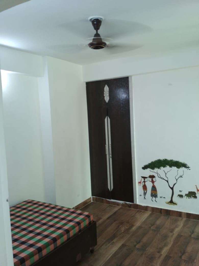 Rental 2 Bedroom 1190 Sq.Ft. Apartment in Eldeco Golf View Apartments