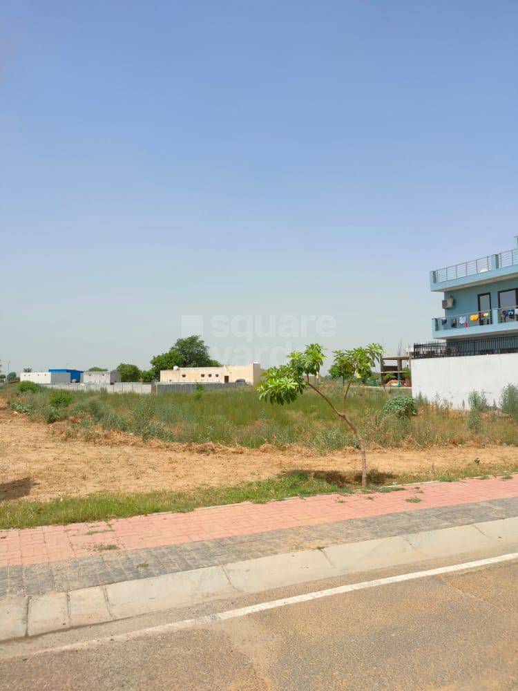 Resale 500 Sq.Yd. Plot in DLF Garden City Plots I, Sector 91 Gurgaon
