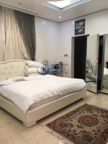 3 BR  Villa For Sale in Al Jafiliya