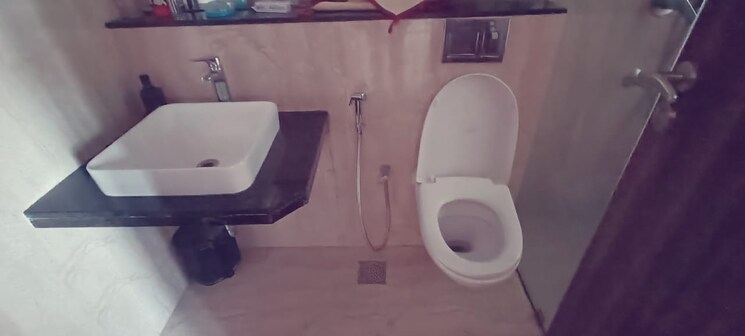 Bathroom, adani-western-heights-sky-apartments 4 Bedroom 2500 Sq.Ft. Apartment In Andheri West Mumbai 4686013