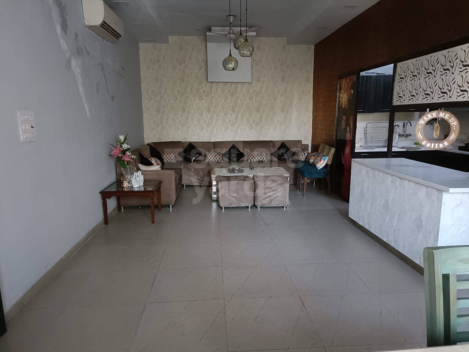 Resale 3 Bedroom 1400 Sq.Ft. Apartment in DDA Nilgiri Apartments