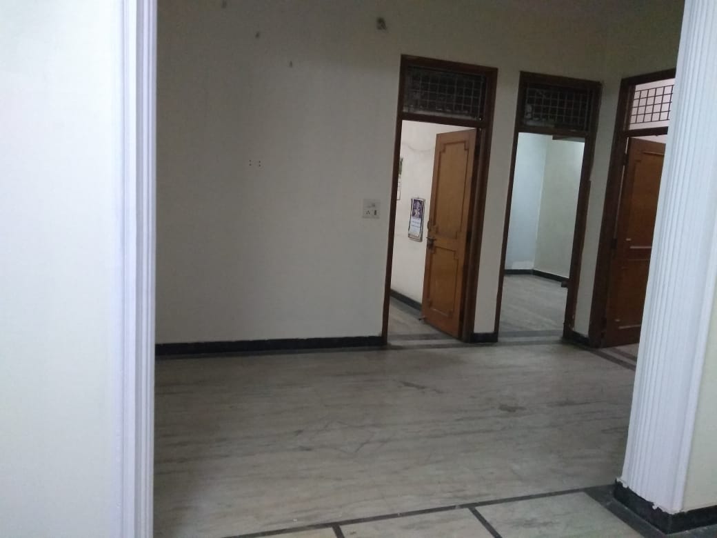 Resale 3 Bedroom 275 Sq.Yd. Independent House in Avantika Colony