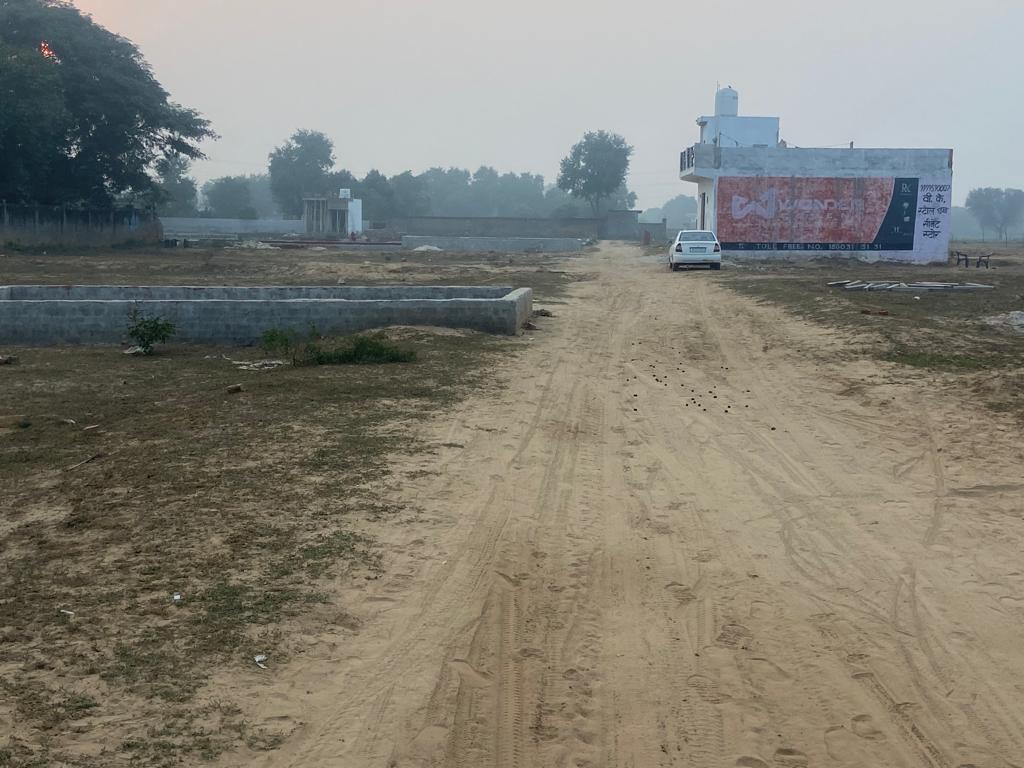 Resale 100 Sq.Yd. Plot in Maruti Kunj Gurgaon 5542051