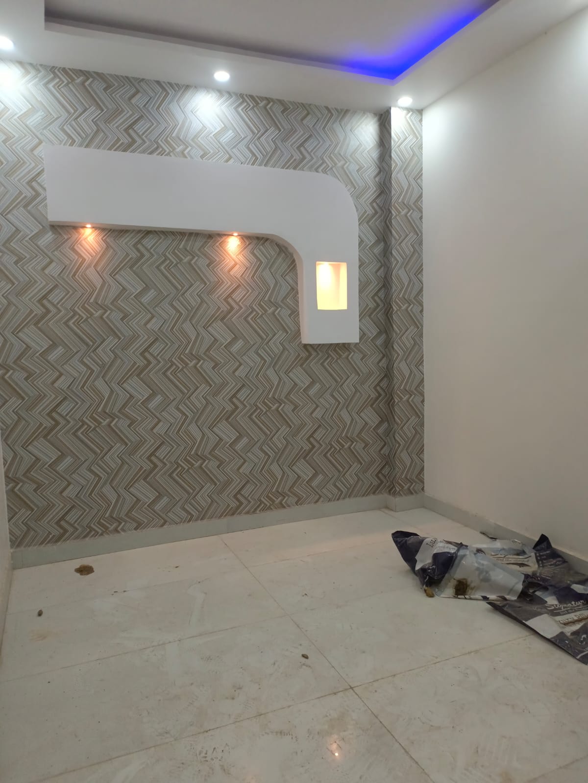 Resale 2 Bedroom 800 Sq.Ft. Independent House in RWA Mohan Garden Gali