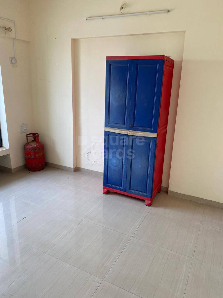 gown on rent in tilak nagar