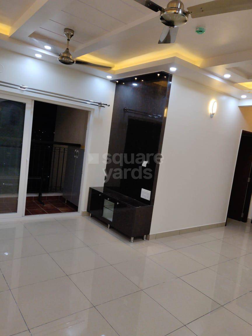 Rental 3 Bedroom 1855 Sq.Ft. Apartment in Prestige Park Square