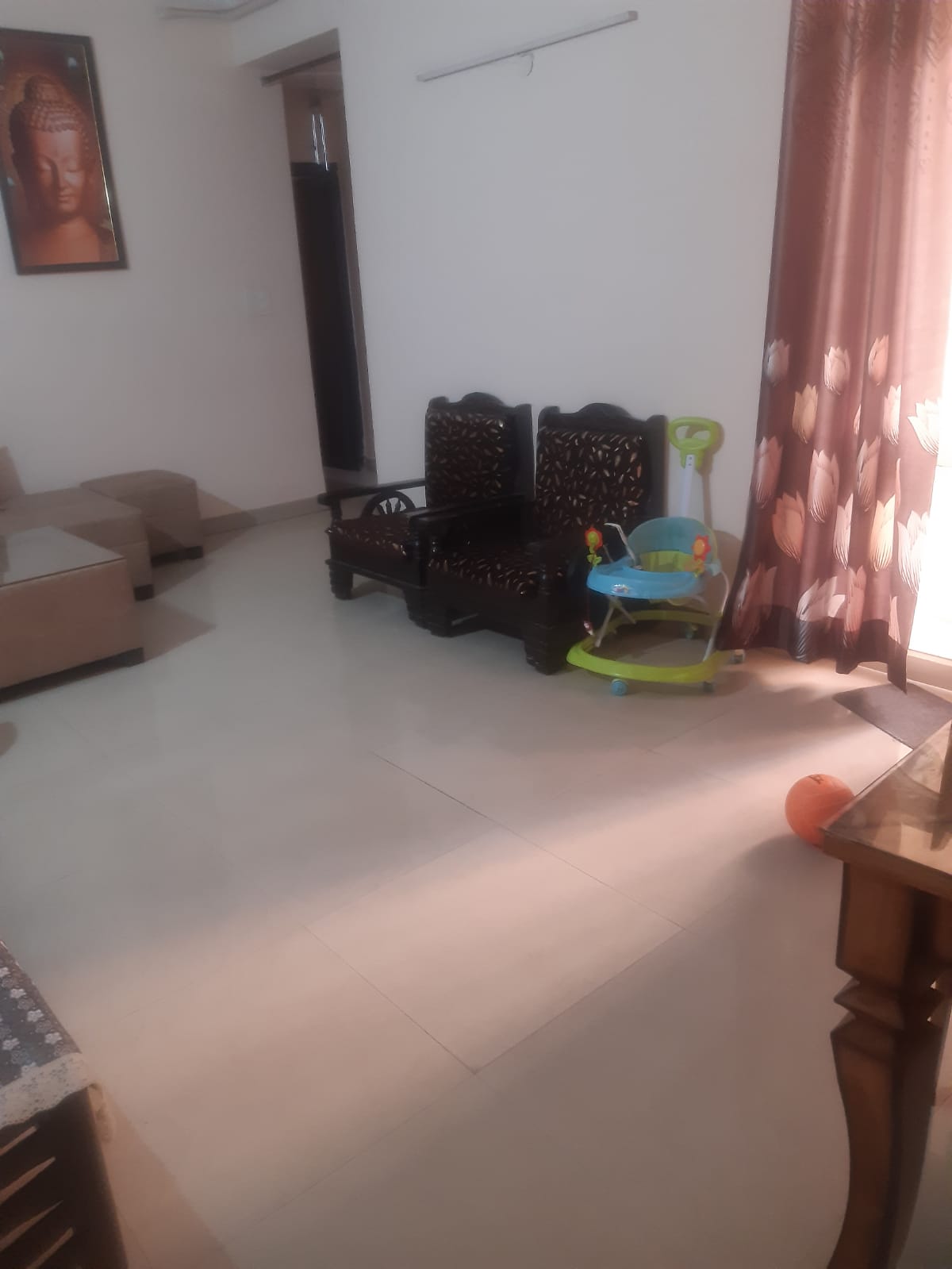 Rental 2.5 Bedroom 1285 Sq.Ft. Apartment in Ajnara Le garden, Noida Ext