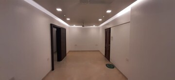 Room in 2 BHK Apartment at Aashirwad Apartments, Andheri West – for Rent