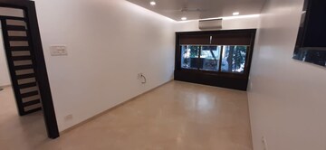 Bedroom in 2 BHK Apartment at Aashirwad Apartments, Andheri West – for Rent