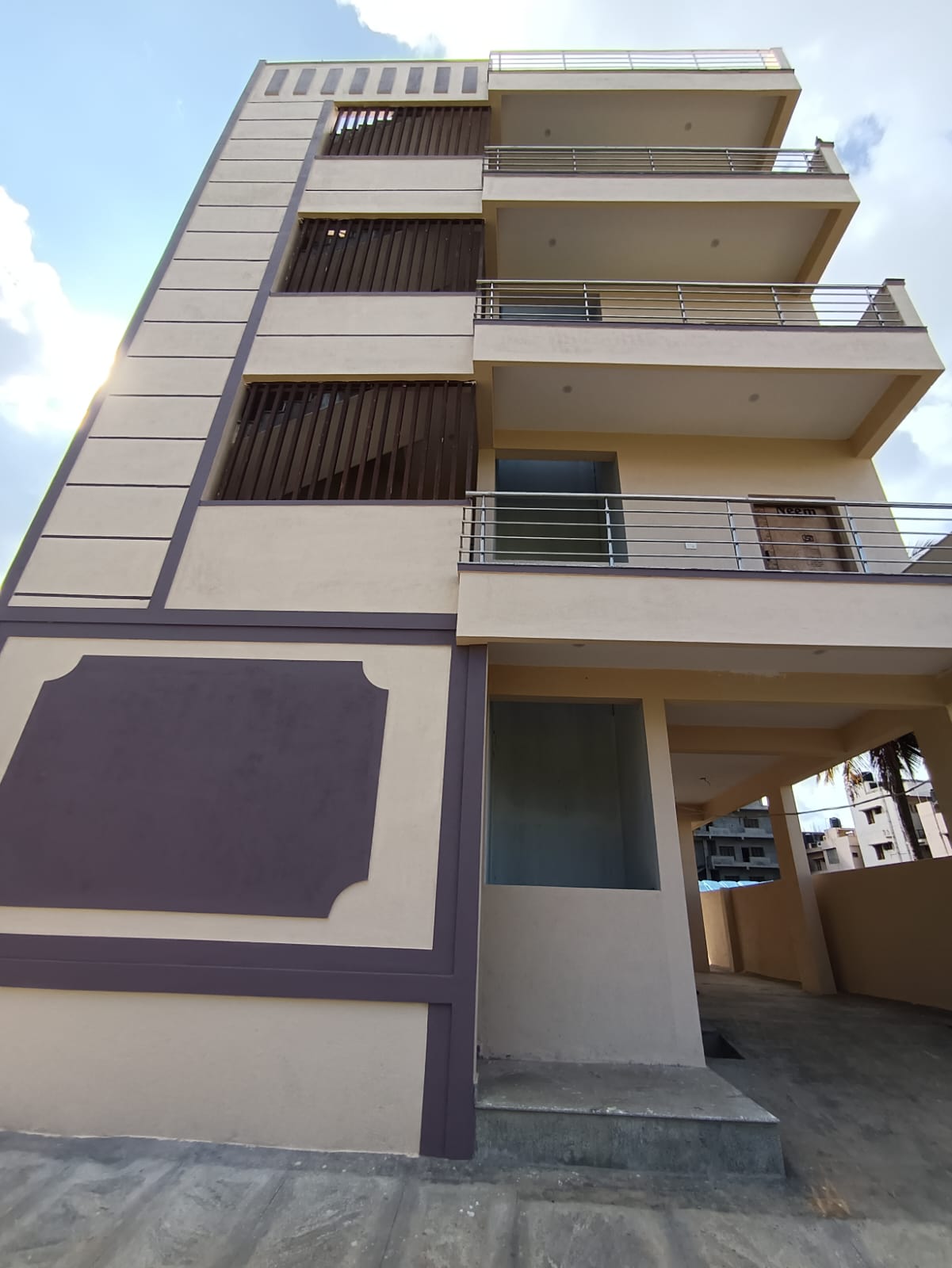 Resale 6 Bedroom 4000 Sq.Ft. Independent House in Yelahanka Bangalore