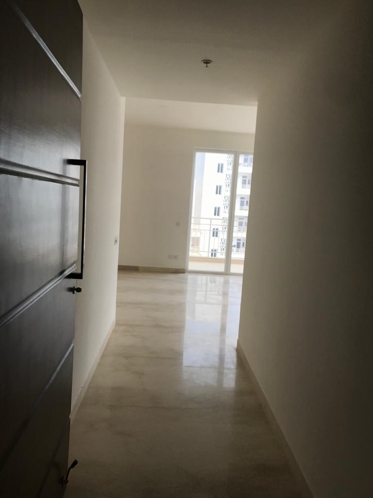 Rental 2 Bedroom 1550 Sq.Ft. Apartment in Puri Emerald Bay, Sector 104