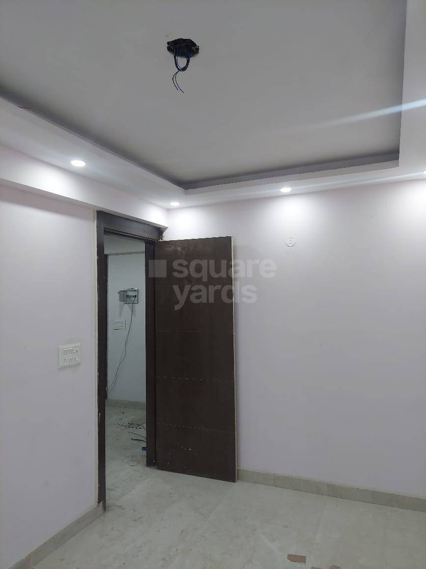 Resale 3 Bedroom 1700 Sq.Ft. Apartment in Ip Extension Delhi 5104863