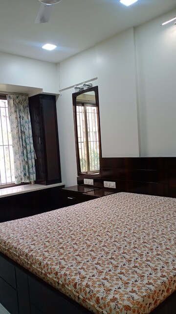 3 BHK Apartment – Nearby View at Andheri West - for Sale
