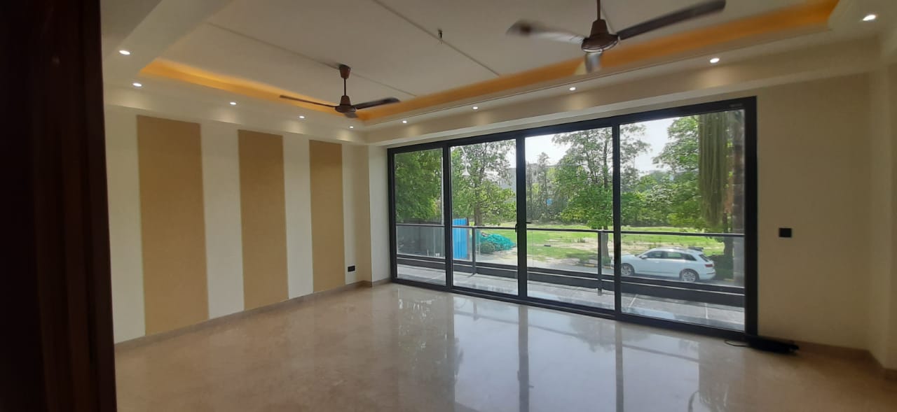 Resale 6+ Bedroom 800 Sq.Yd. Villa in Kohli One Malibu Town, Sector 47