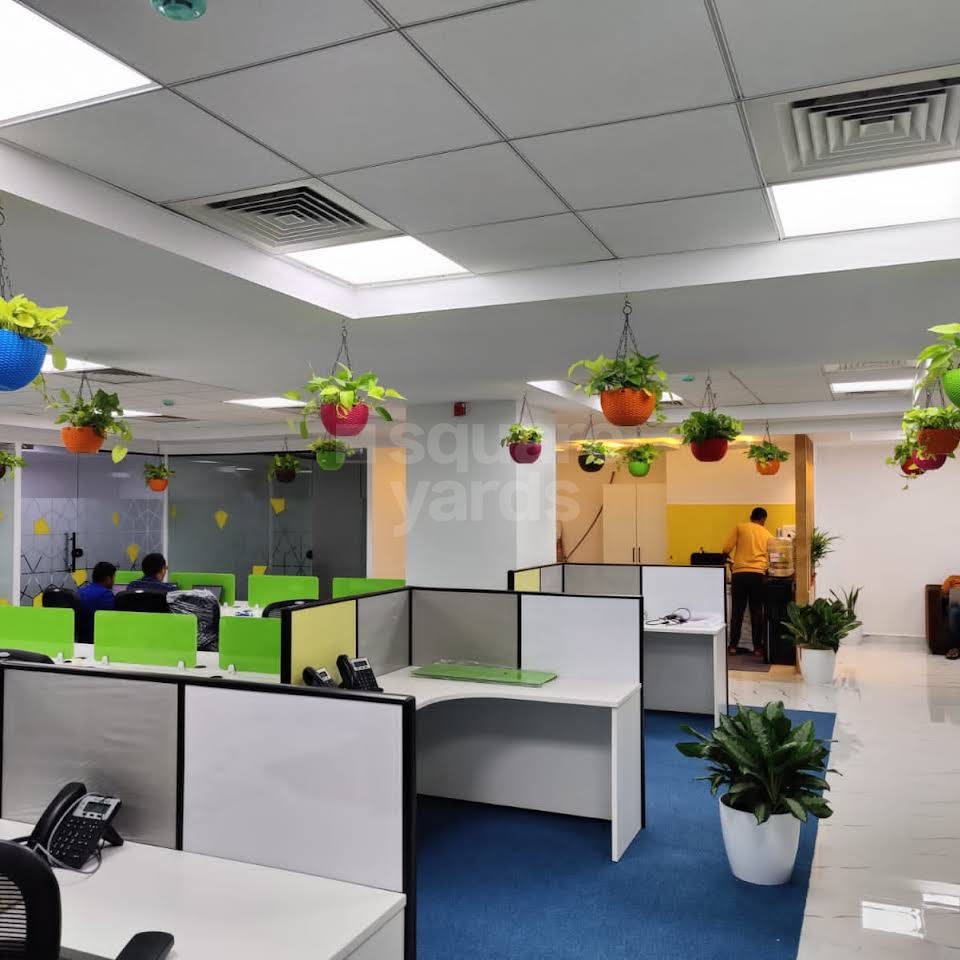 Rental Commercial Office Space 100 Sq.Ft. in Manjeera Trinity Corporate