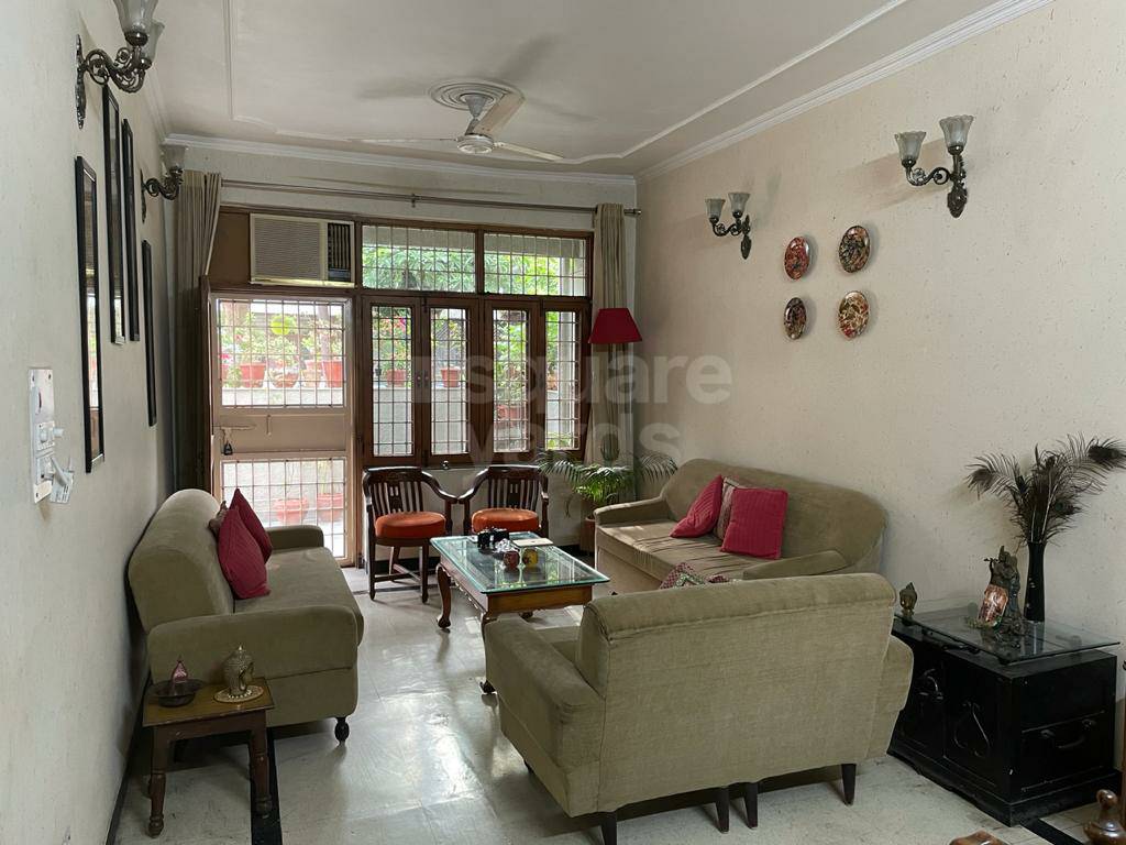 Resale 3 Bedroom 140 Sq.Yd. Villa in Surya Apartments Surya Nagar