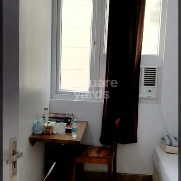Room in 2 BHK Apartment at Tulip Lemon, Sector 69 – for Rent