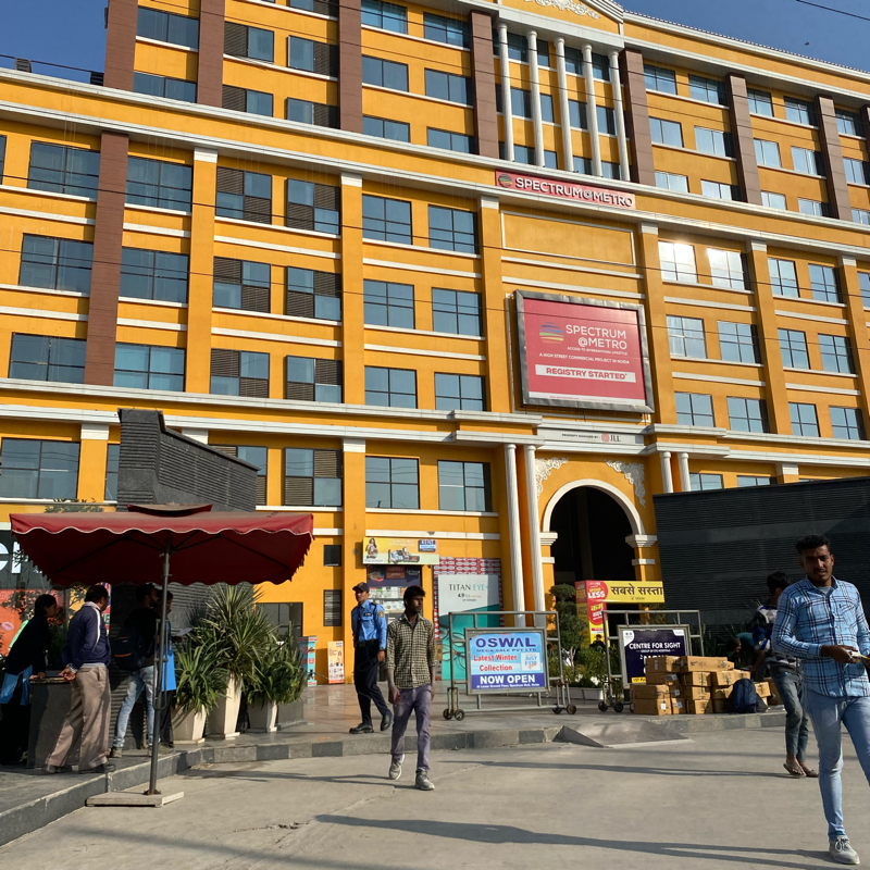 Resale Commercial Shop 220 Sq.Ft. in SpectrumMetro, Sector 75 Noida