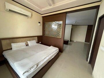 Bedroom in 1 BHK Apartment at Jagatpura – for Rent