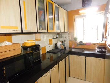 Study Room in 2 BHK Apartment at Tarapore Towers, Andheri West – for Sale
