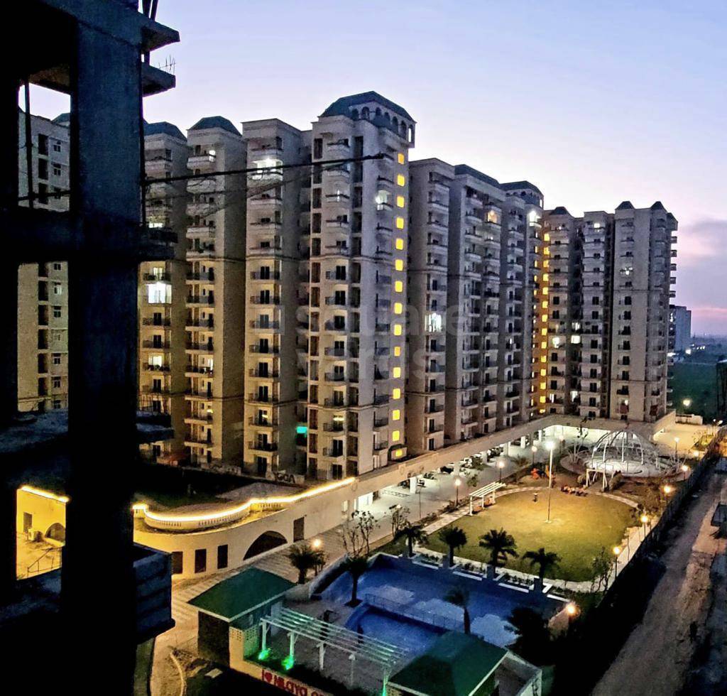 Rental 2 Bedroom 1095 Sq.Ft. Apartment in Ajnara Integrity, Raj Nagar ...