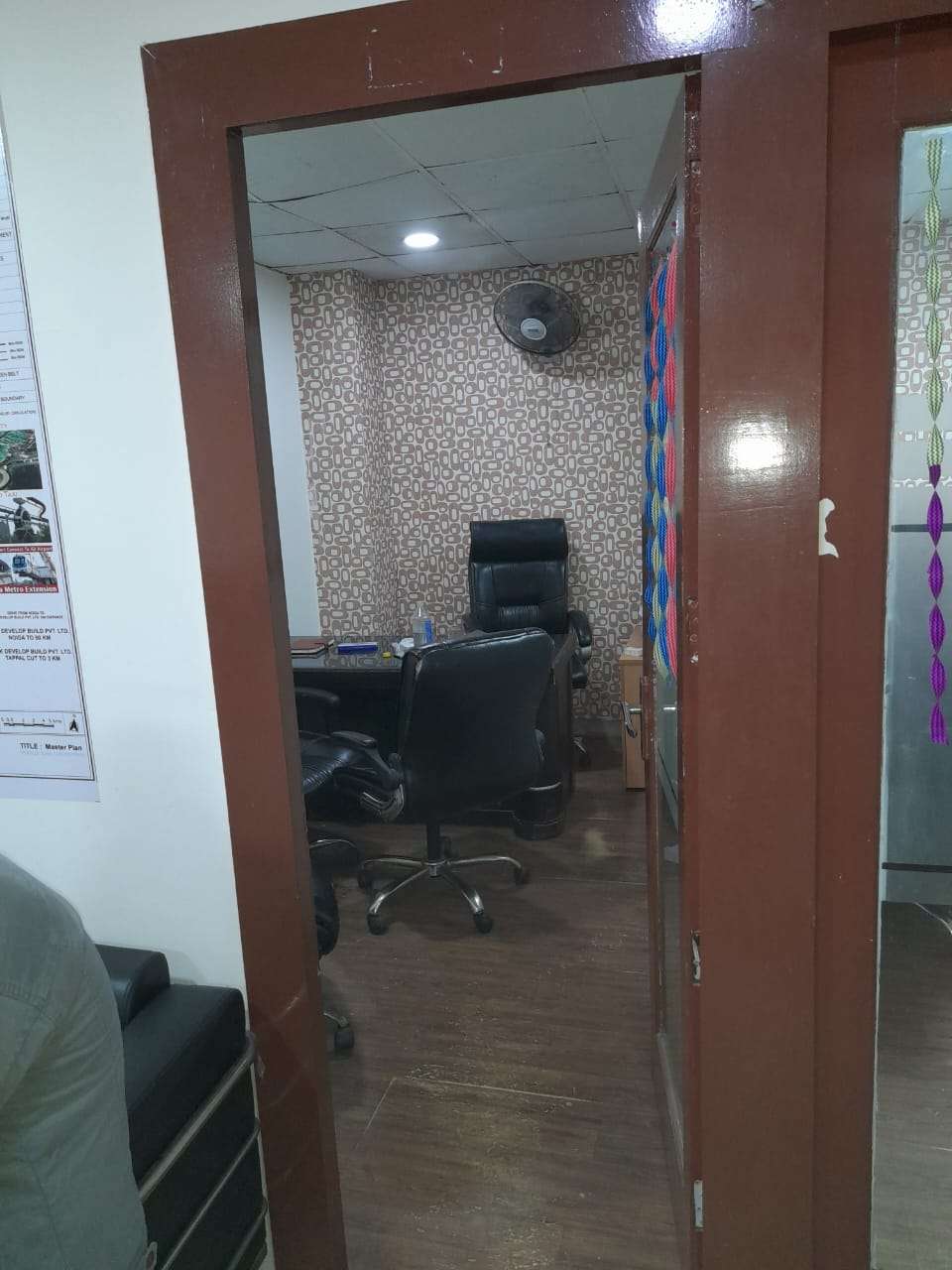 Rental Commercial Office Space 2640 . in Noida Central Noida - 4763349