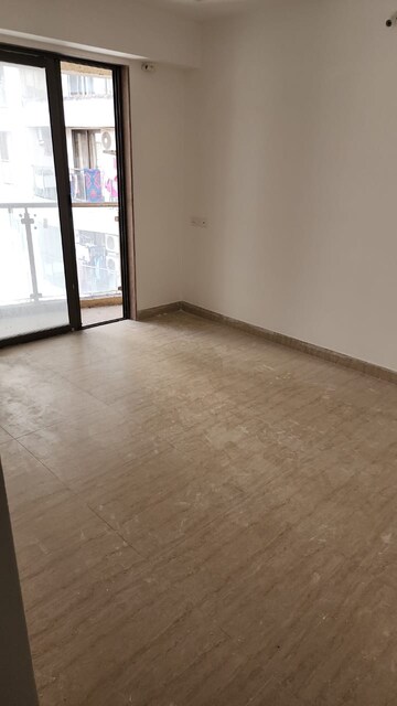 Master Bedroom in 3 BHK Apartment at HDIL Metropolis Residences, Andheri West – for Rent